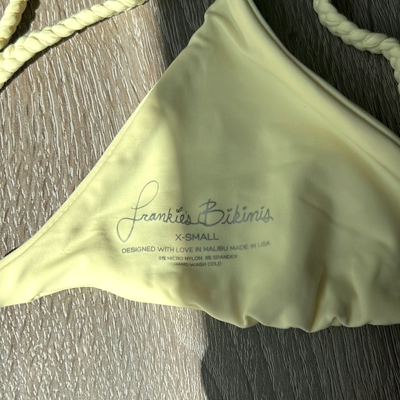 Frankie’s Bikinis Butter Yellow Gorgeous Oceanside Set Size S/XS - Picture 6 of 7